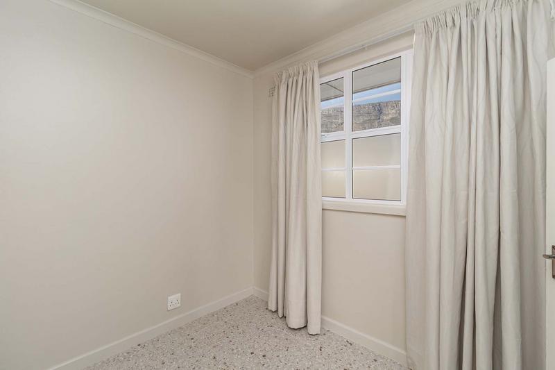 2 Bedroom Property for Sale in Zonnebloem Western Cape